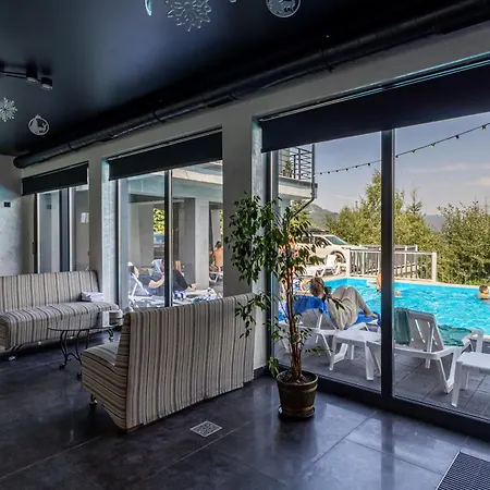 севеней Hotel *