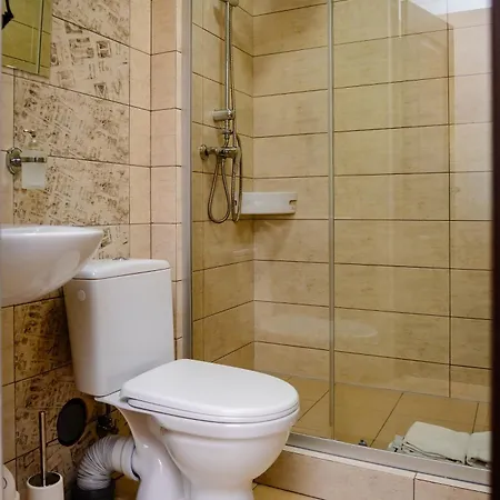 севеней Hotel *