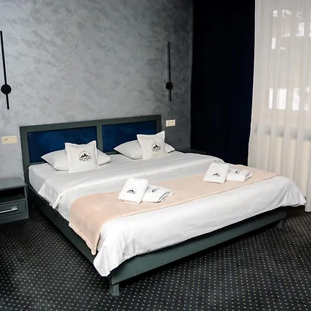 Hotel севеней *