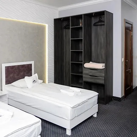 Hotel севеней