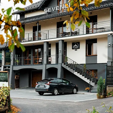 севеней Hotel *