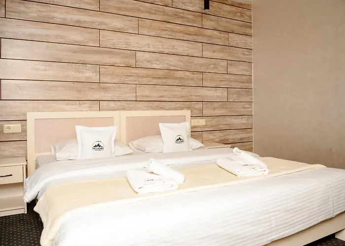 Otel севеней
